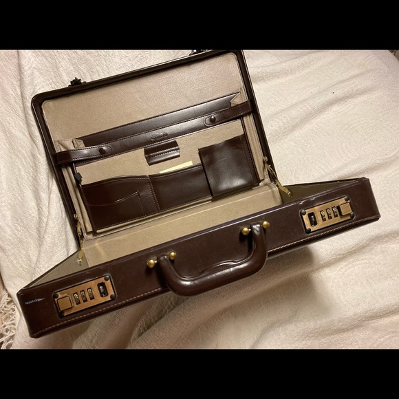 Starco Bags Clearance Vintage Starco Leather Style Hardbody